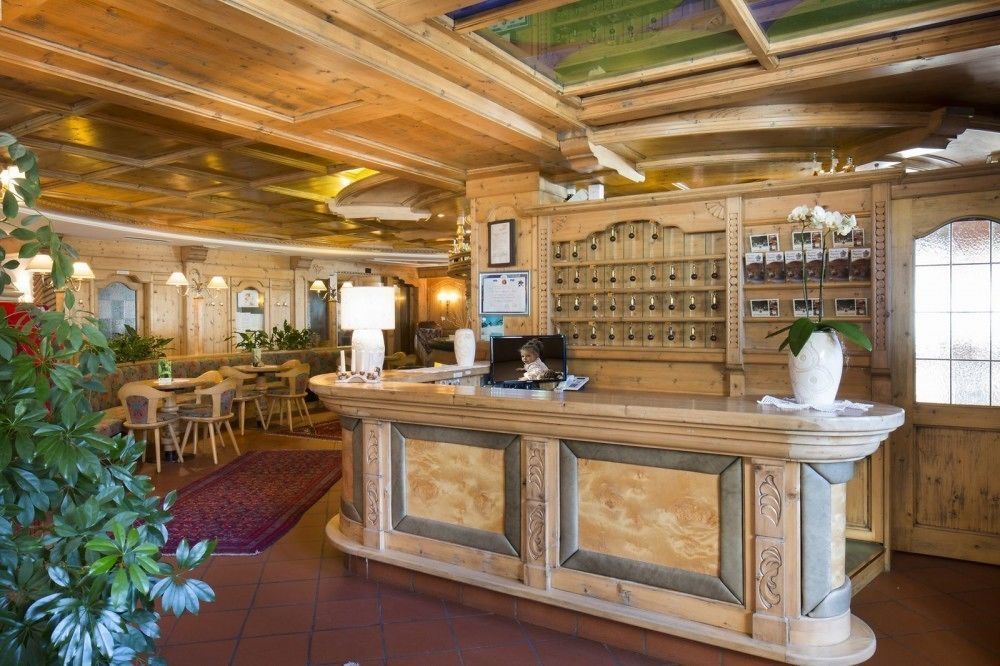 Sport Hotel Majare Поца ди Фаса Екстериор снимка